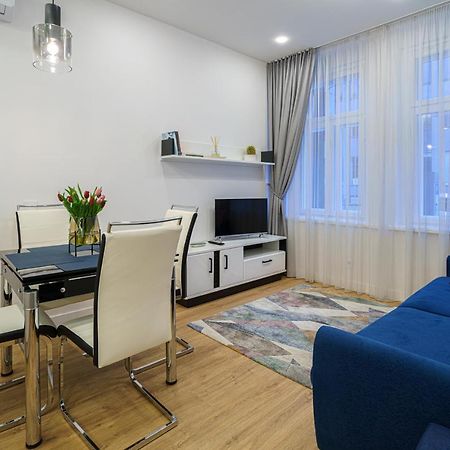 Moder Chic Apartment In Center-Prime Rentals Kaunas Extérieur photo